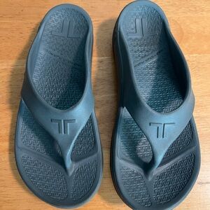 Telic sandals. Super comfy. Barely worn. Too small 4 me.